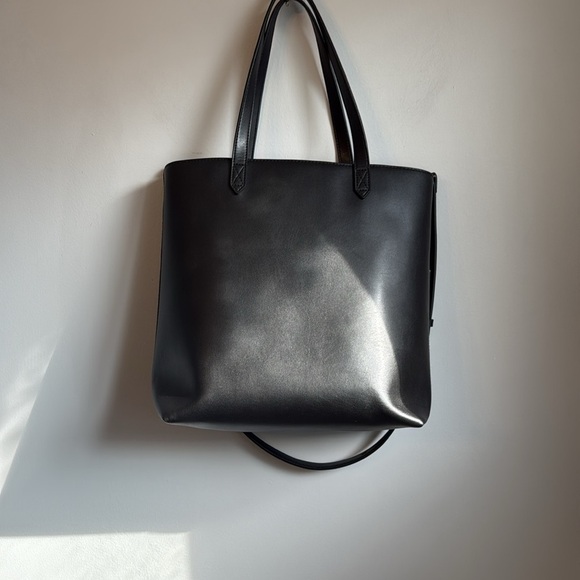 Madewell The Medium Transport Tote: Cactus Faux Leather Edition - Picture 5 of 7